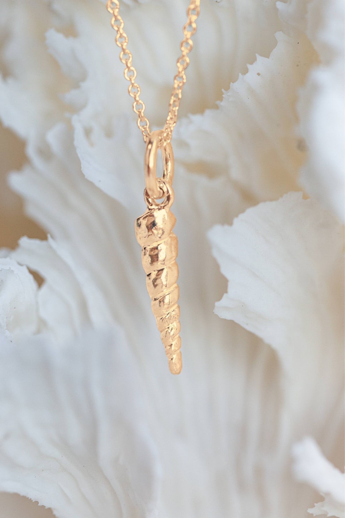 Shell ~ Tower in Gold