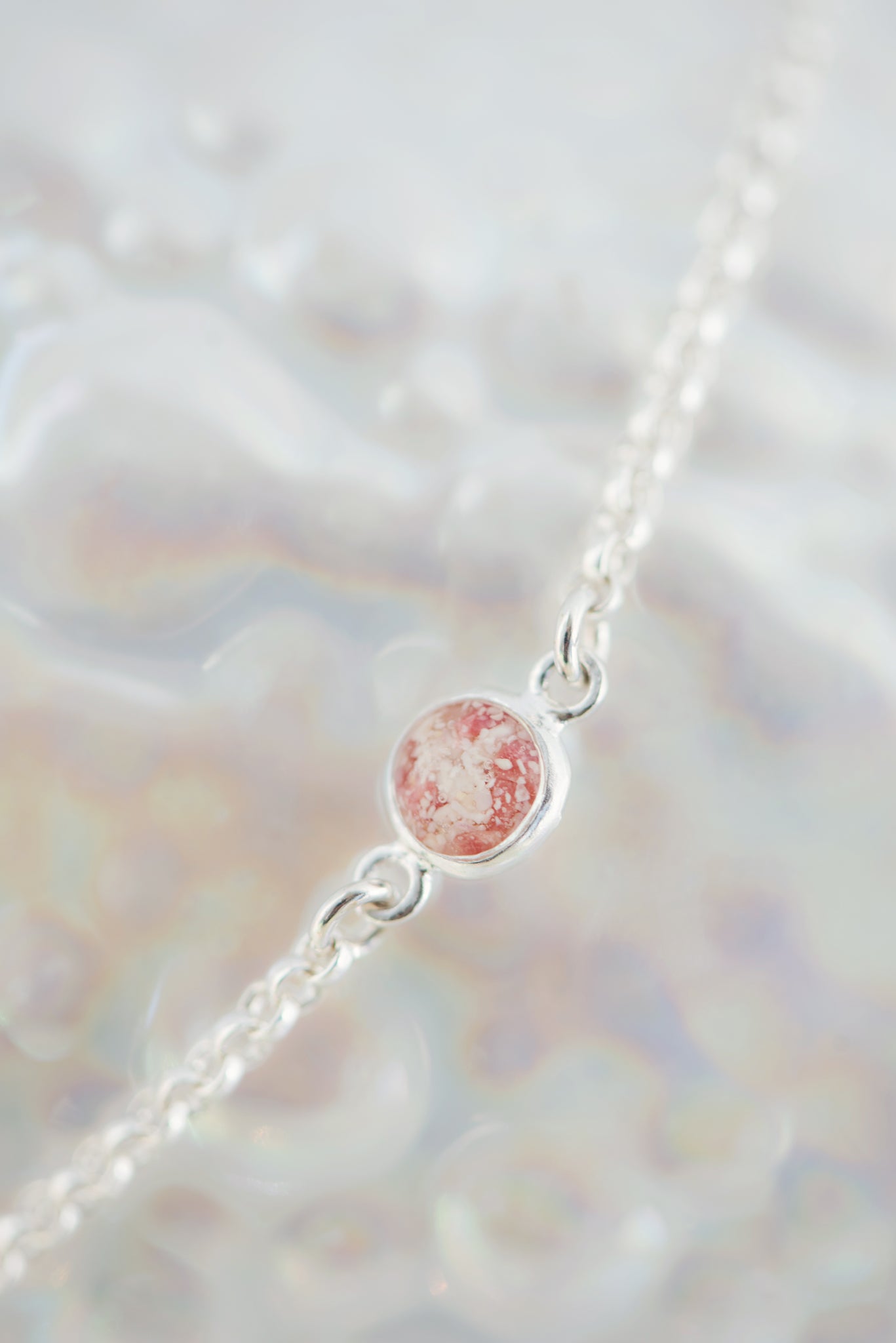 Splash ~ Circle (Medium) Inline Bracelet