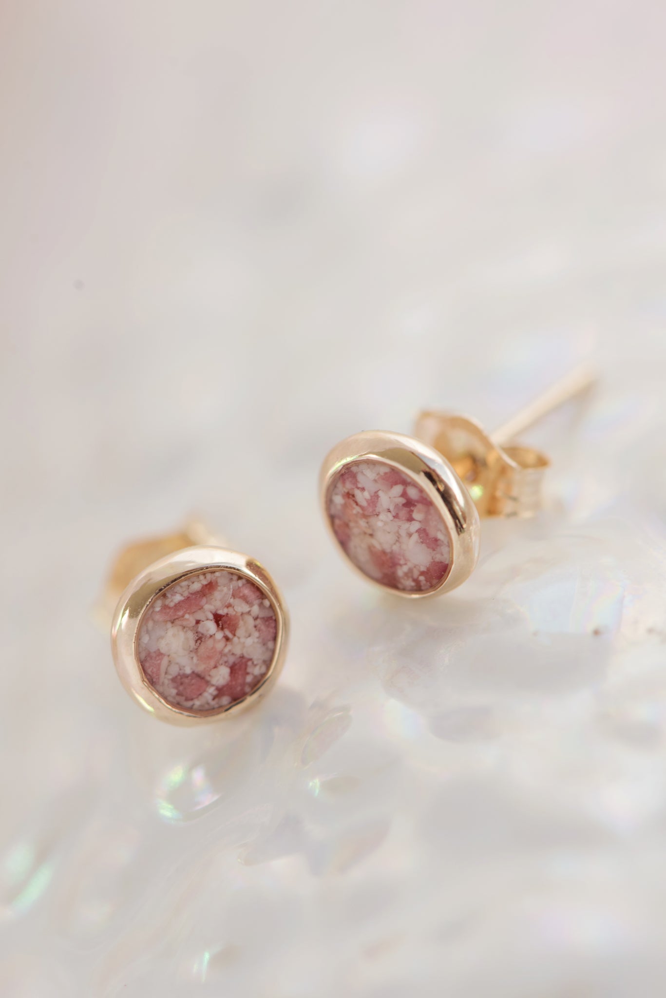 Splash ~ Circle (Small) Stud Earrings in Gold