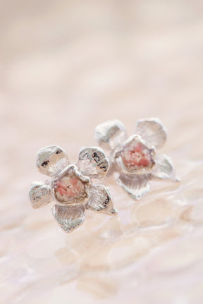 Fera ~ Tiny Flower Stud Earrings