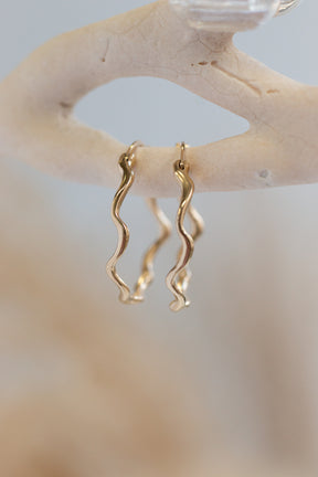 Hoops ~ Melt Large in Gold