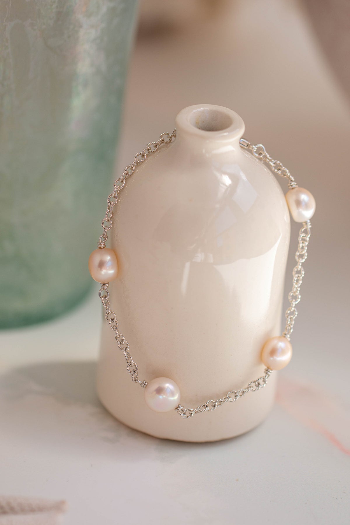 Pearl ~ Peach Inline Bracelet