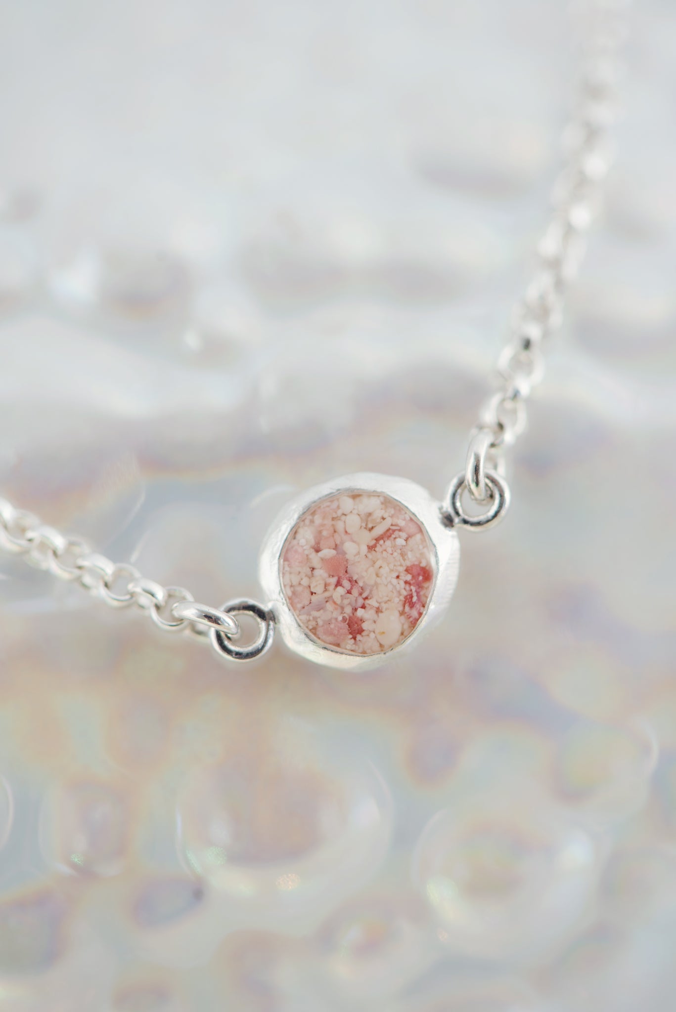 Splash ~ Circle (Medium) Inline Bracelet