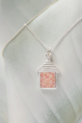 Icons ~ Bermuda Cottage Pendant