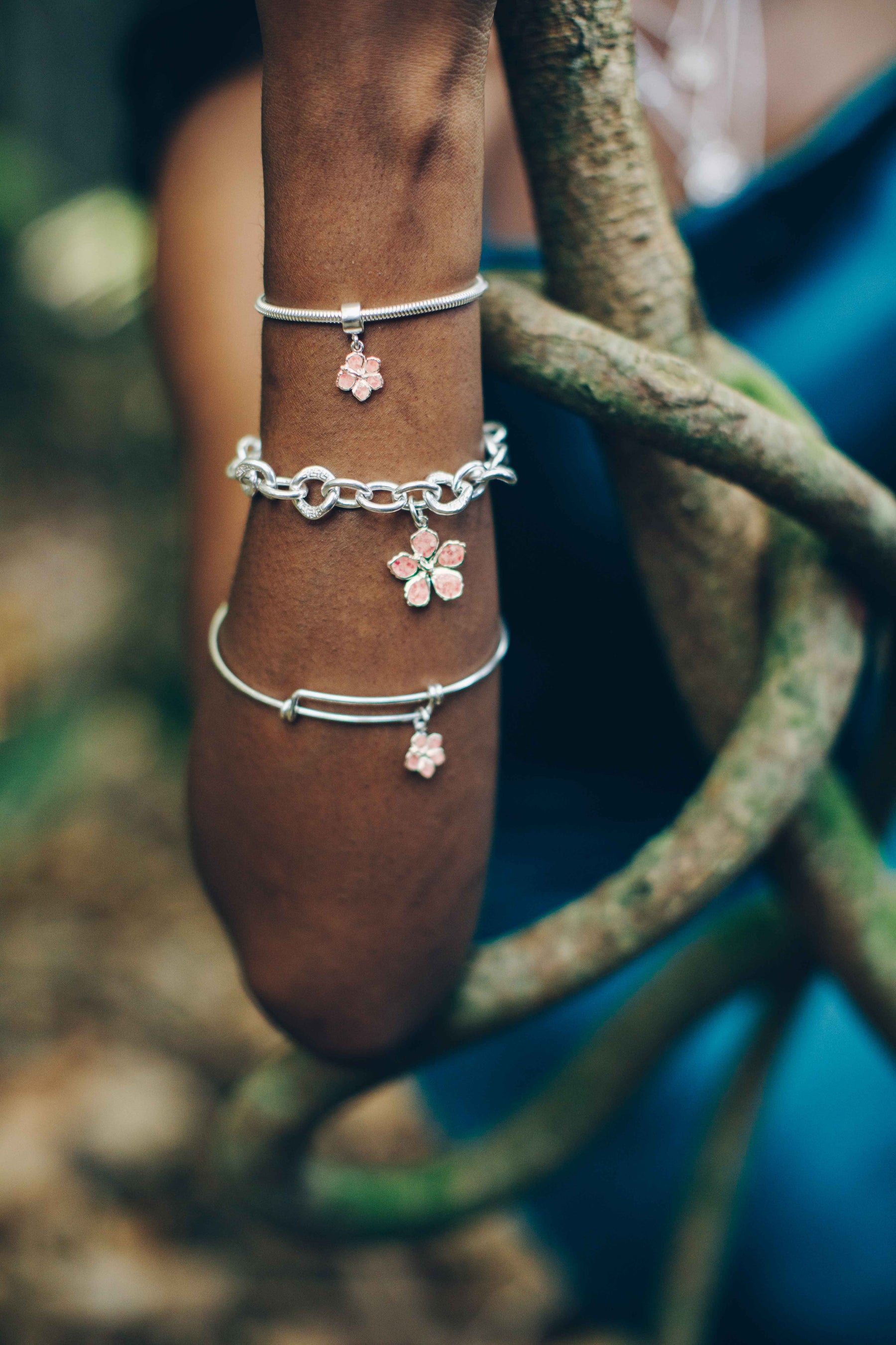 Hibiscus (Small) Charm