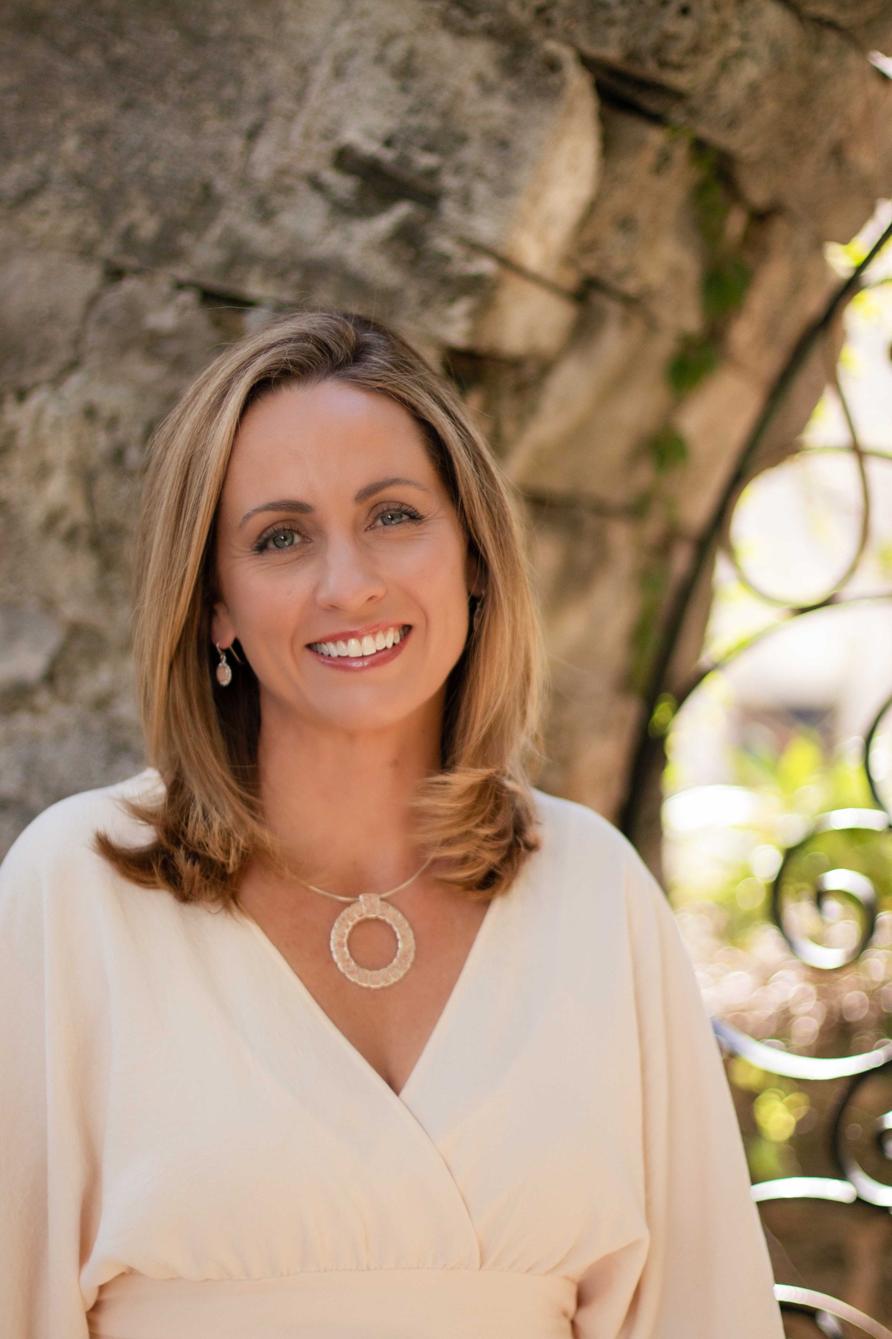 Bermuda Moongate ~ 2025 Ornament / Pendant