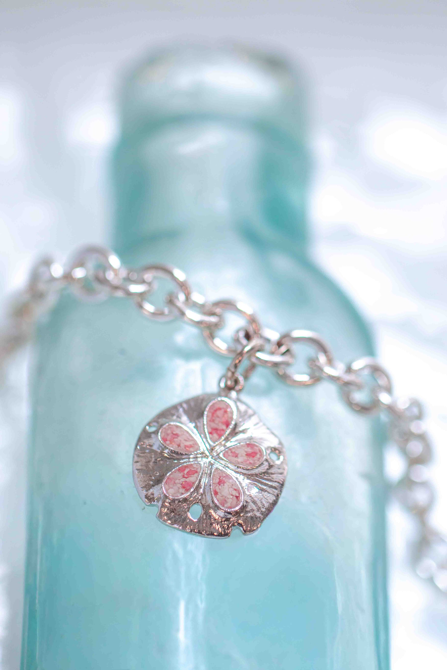 Friends ~ Medium Sand Dollar Chunky Bracelet