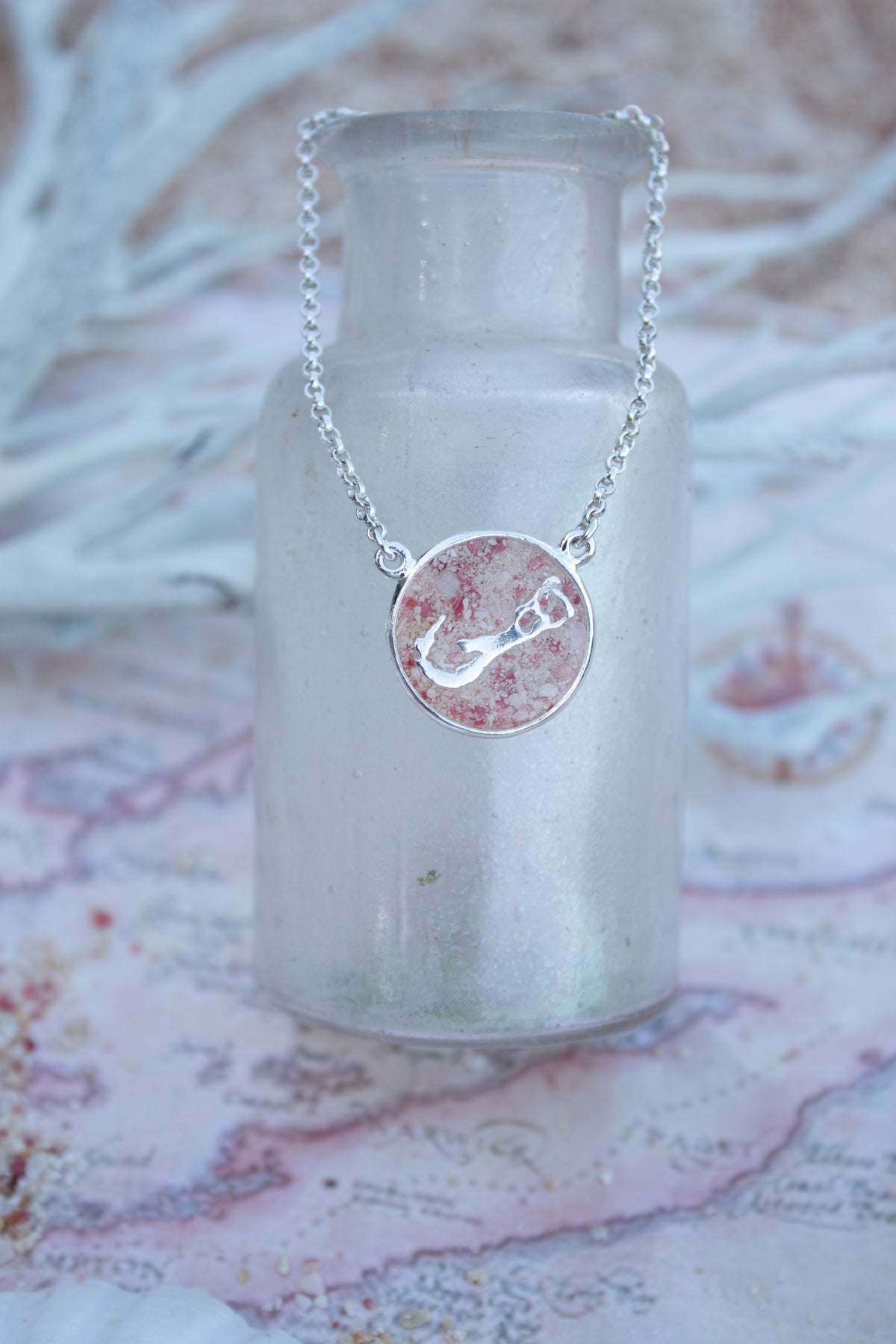 Bermuda ~  Coin Inline Necklace