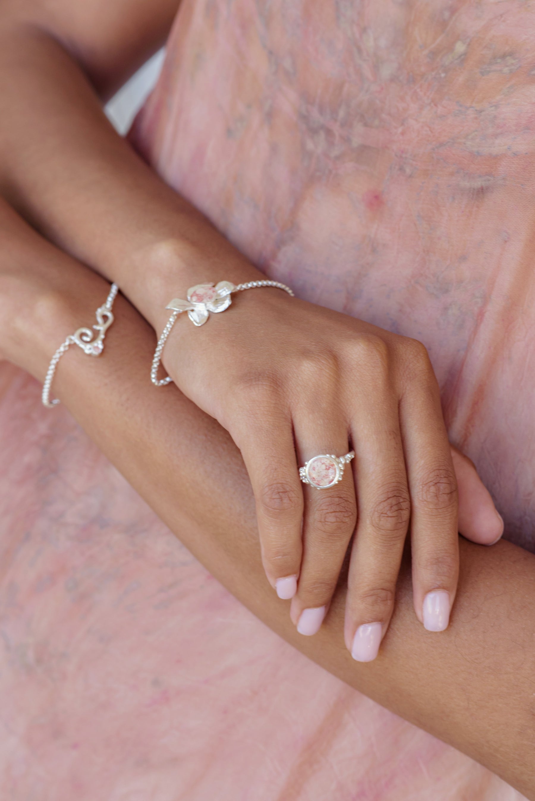 Fera ~ Medium Inline Flower Bracelet - Alexandra Mosher Studio Jewellery Bermuda Fine