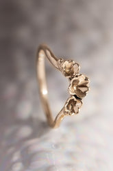 Barnacle Bands ~ Three Arc Gold Ring