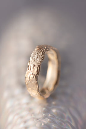 Bermuda Textures ~ Anchor Chain Gold Ring