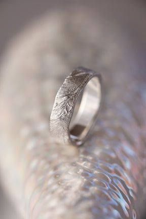 Bermuda Textures ~ Longtail Feather Gold Ring